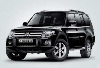 Оренда авто Mitsubishi Pajero чорний на весілля у Львові